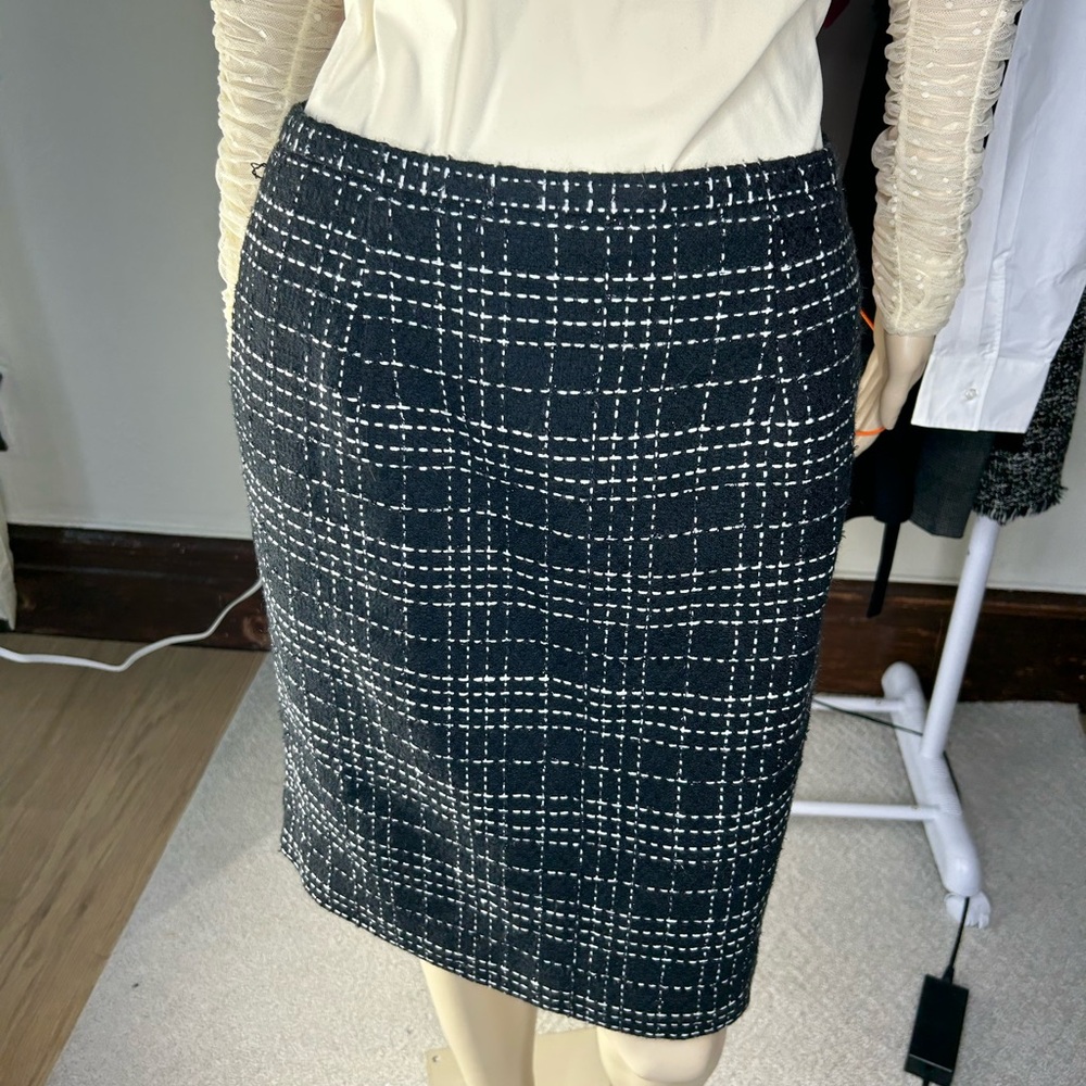 Karen Scott Black and White Knee-Length Pencil Skirt